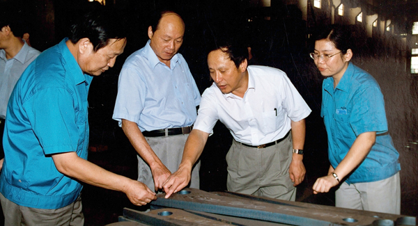 新一届领导班子上任，掀开总变革发展新篇章