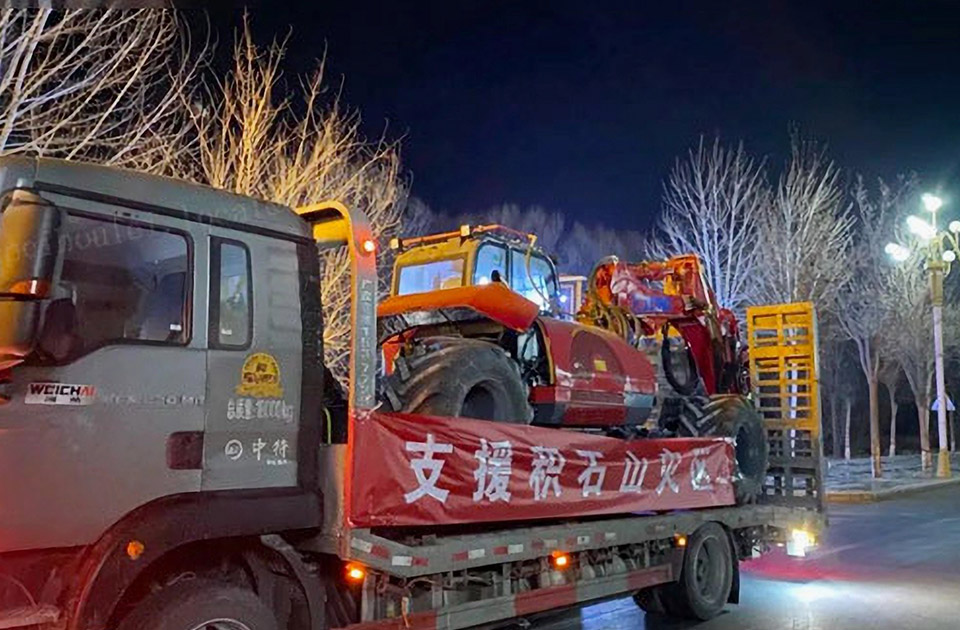总积极为甘肃临夏州积石山县级地震做好抗震救援提供设备支持