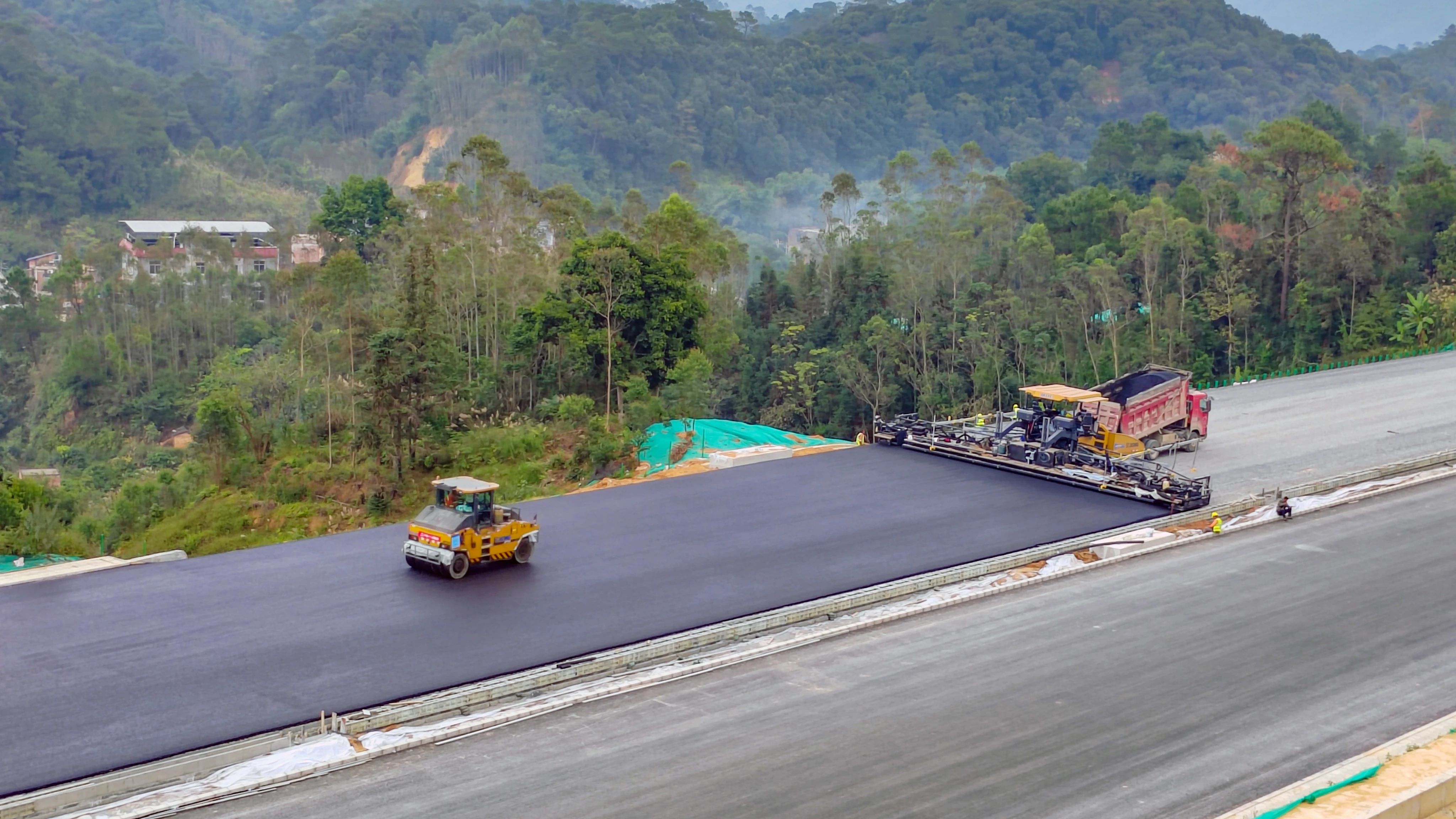 又一高速公路大项目，闪耀“总金”！