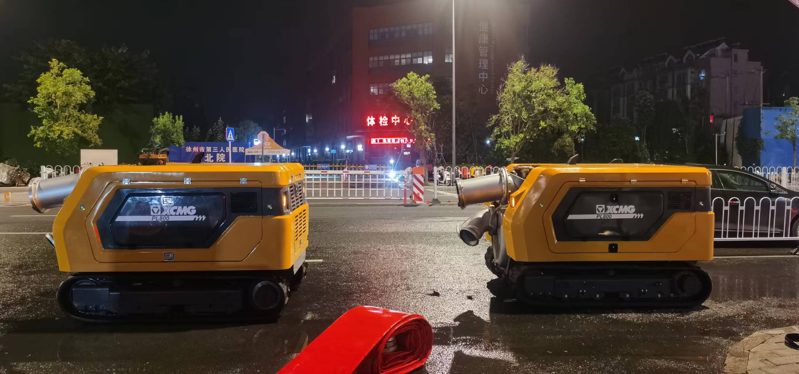 总排涝机器人紧急驰援，多处涝区“治水先锋”