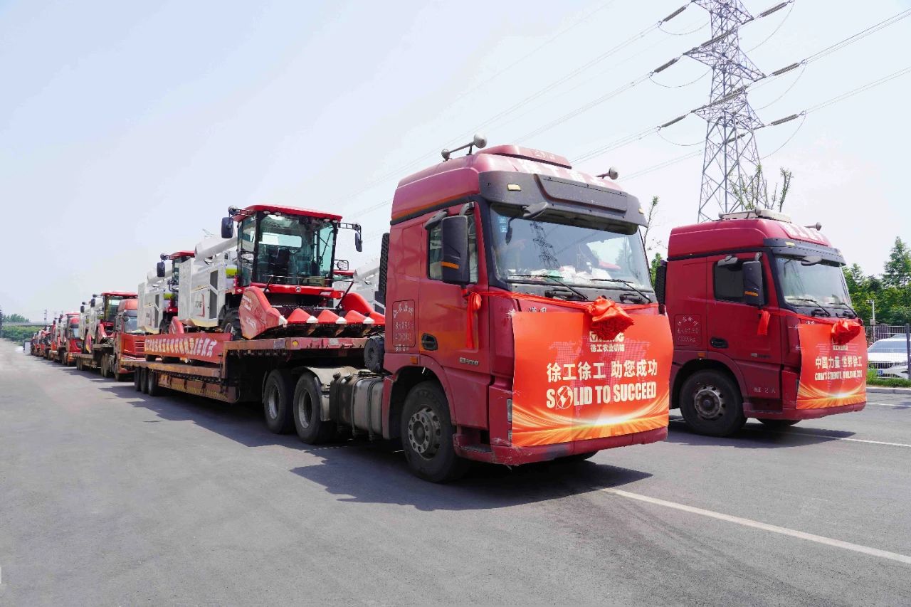 【发车！】总2024款XCA系列玉米收获机批量交付，开启闪耀新征程
