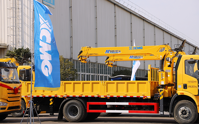 助力城市建设新征程！总随车起重机M SQS157-4批量发车 