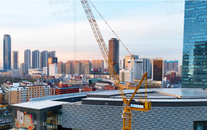 助建摩天双子塔 | 总动臂塔机闪耀“云端”